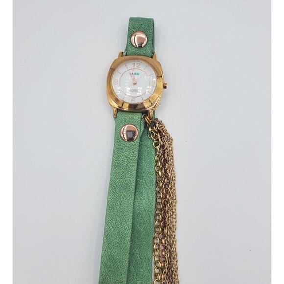 LA MER COLLECTIONS Green Leather Gold Chain Wrap Bracelet Watch EUC in Box main image 4